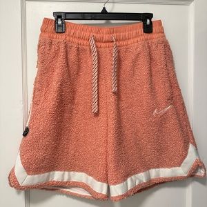 Mens Nike dna short size M